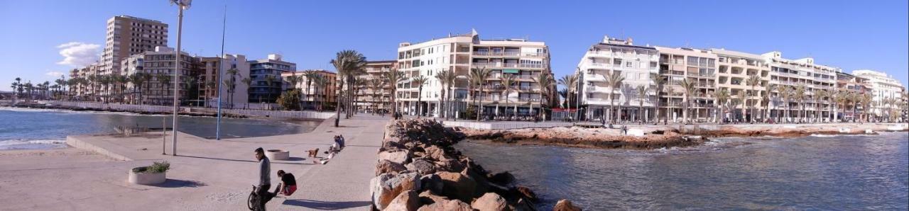 Edificio 1º Linea De Playa, En Paseo Maritimo De Torrevieja, Alicante, Costa Blanca Buitenkant foto
